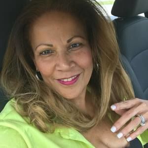 Meet your Posher, Deborah